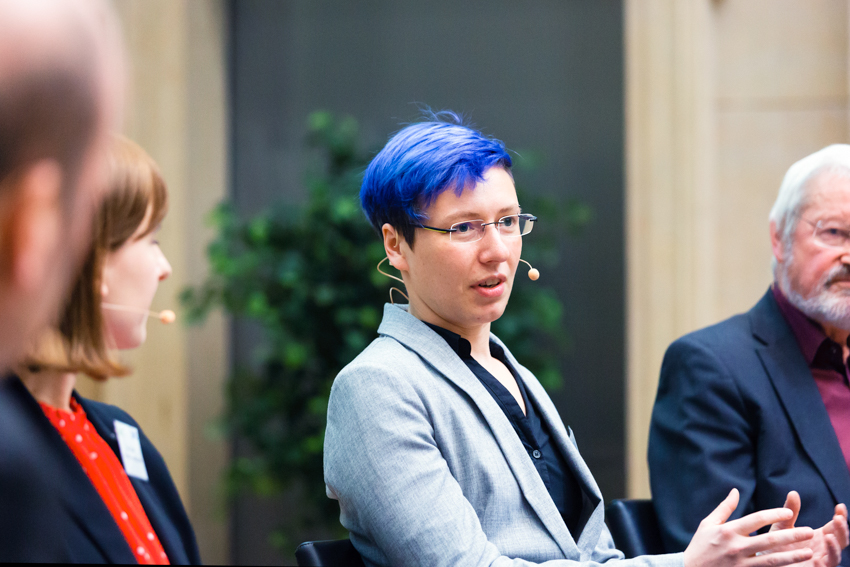 Image showing Jana Lasser on a discussion panel